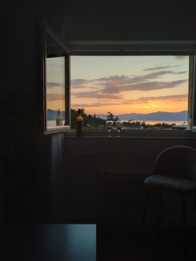 Sunset City Apartment Split